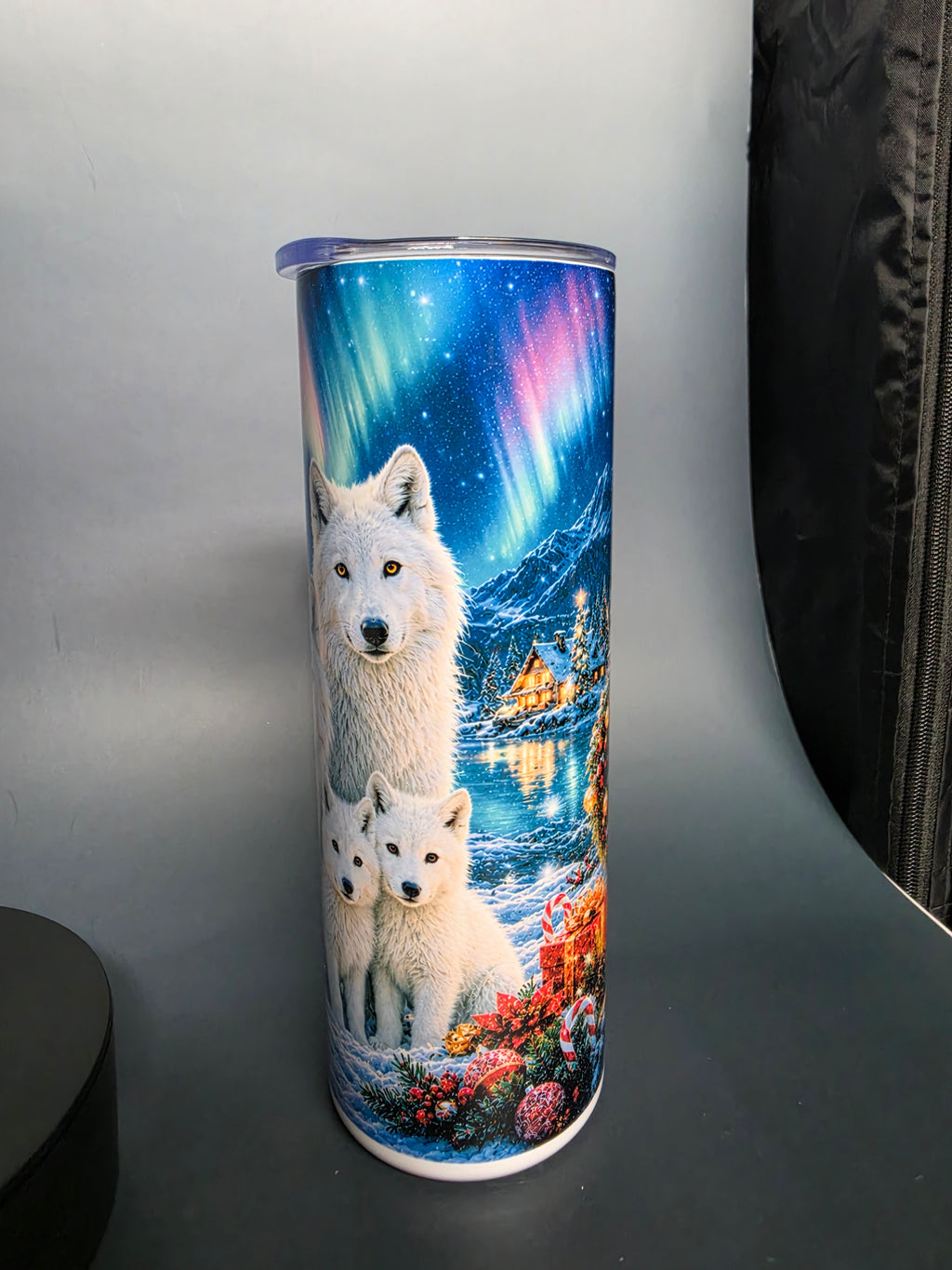 20oz white wolf family w/ northern lights stainless tumbler