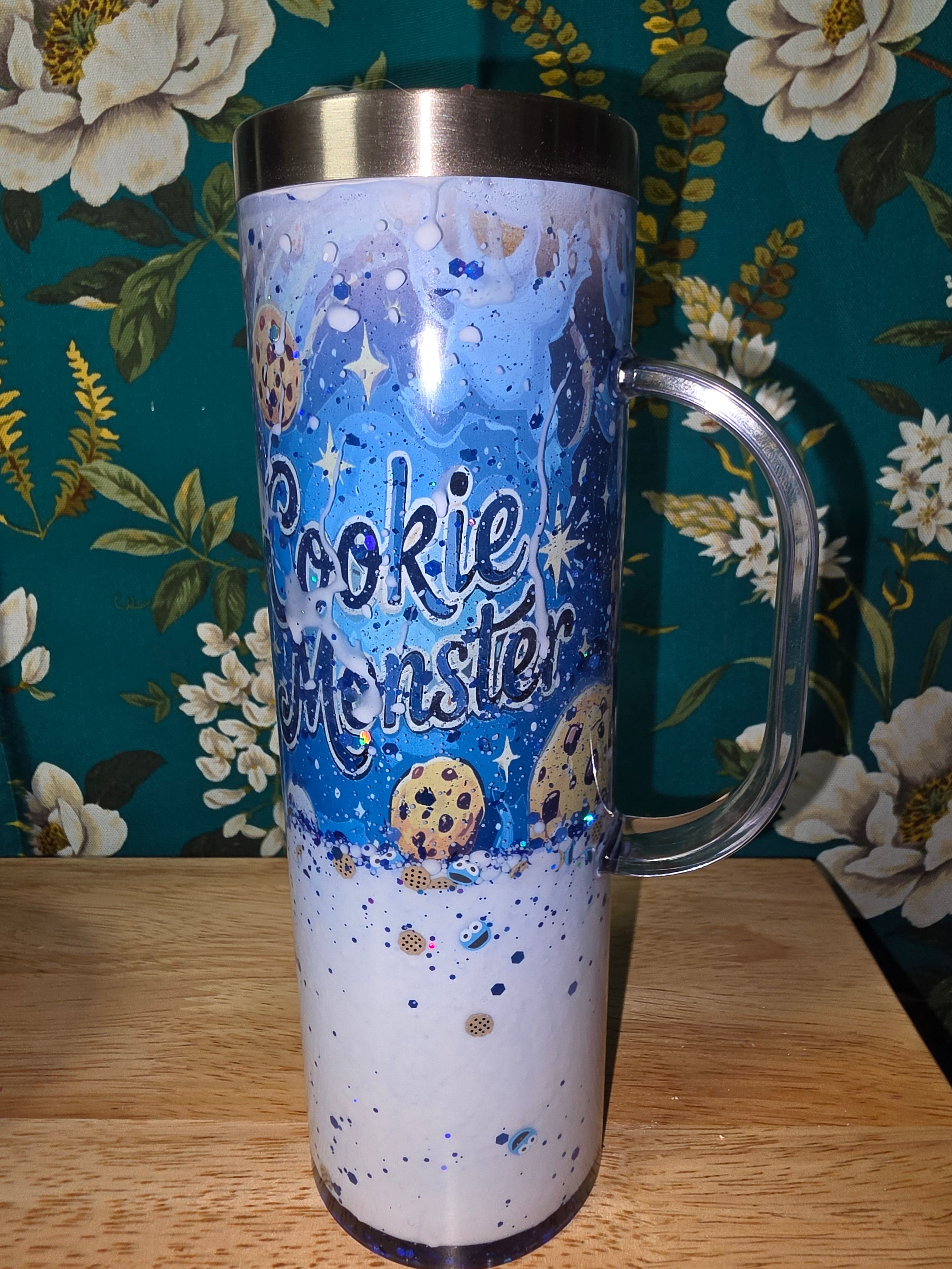 The Cookie with white milk lava 20z snow globe tumbler