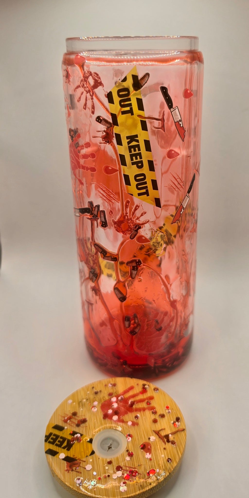 Horror bloody hands 25oz glass snowglobe tumbler