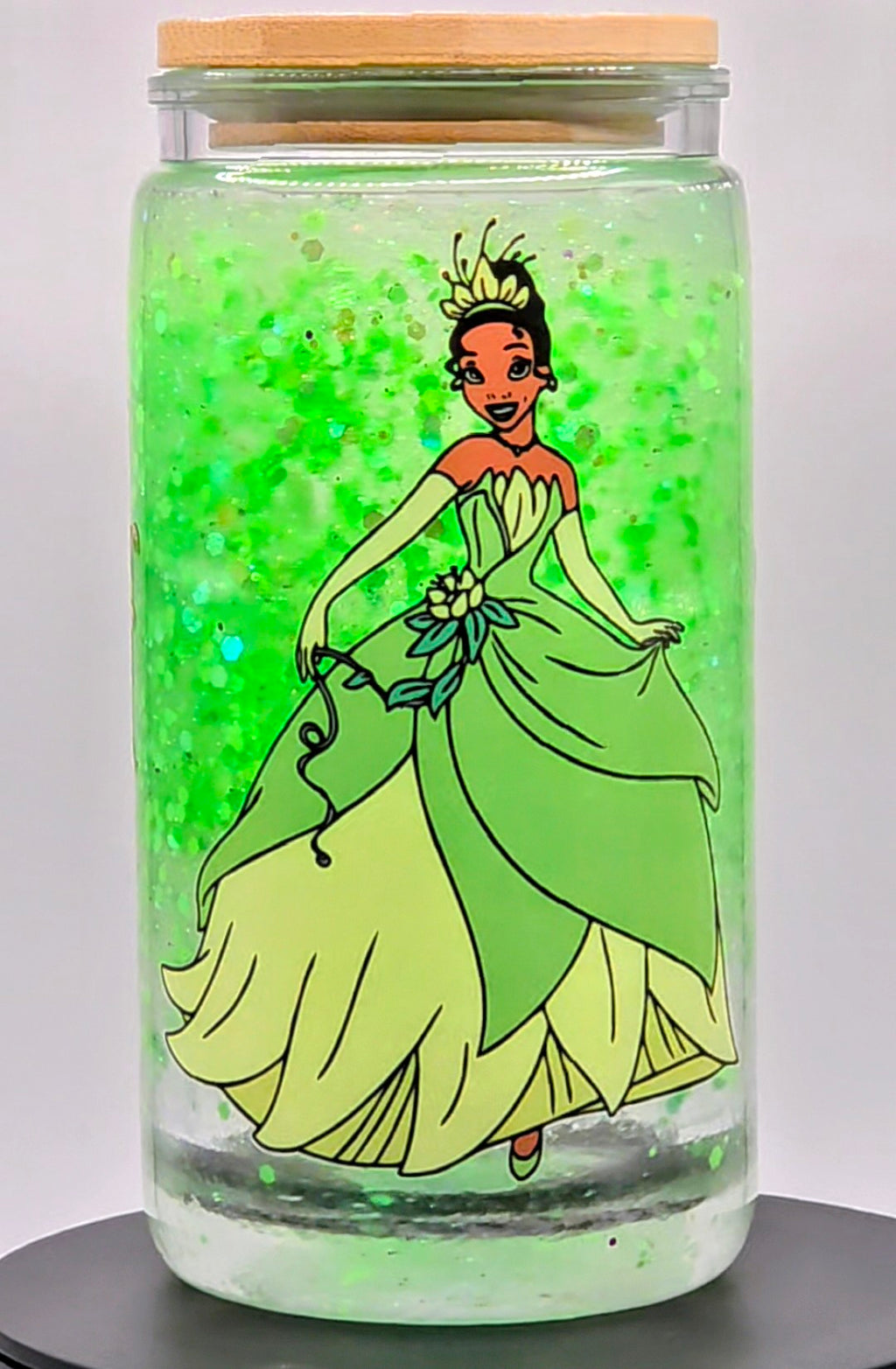 Princess and her frog 16 oz snow globe tumbler
