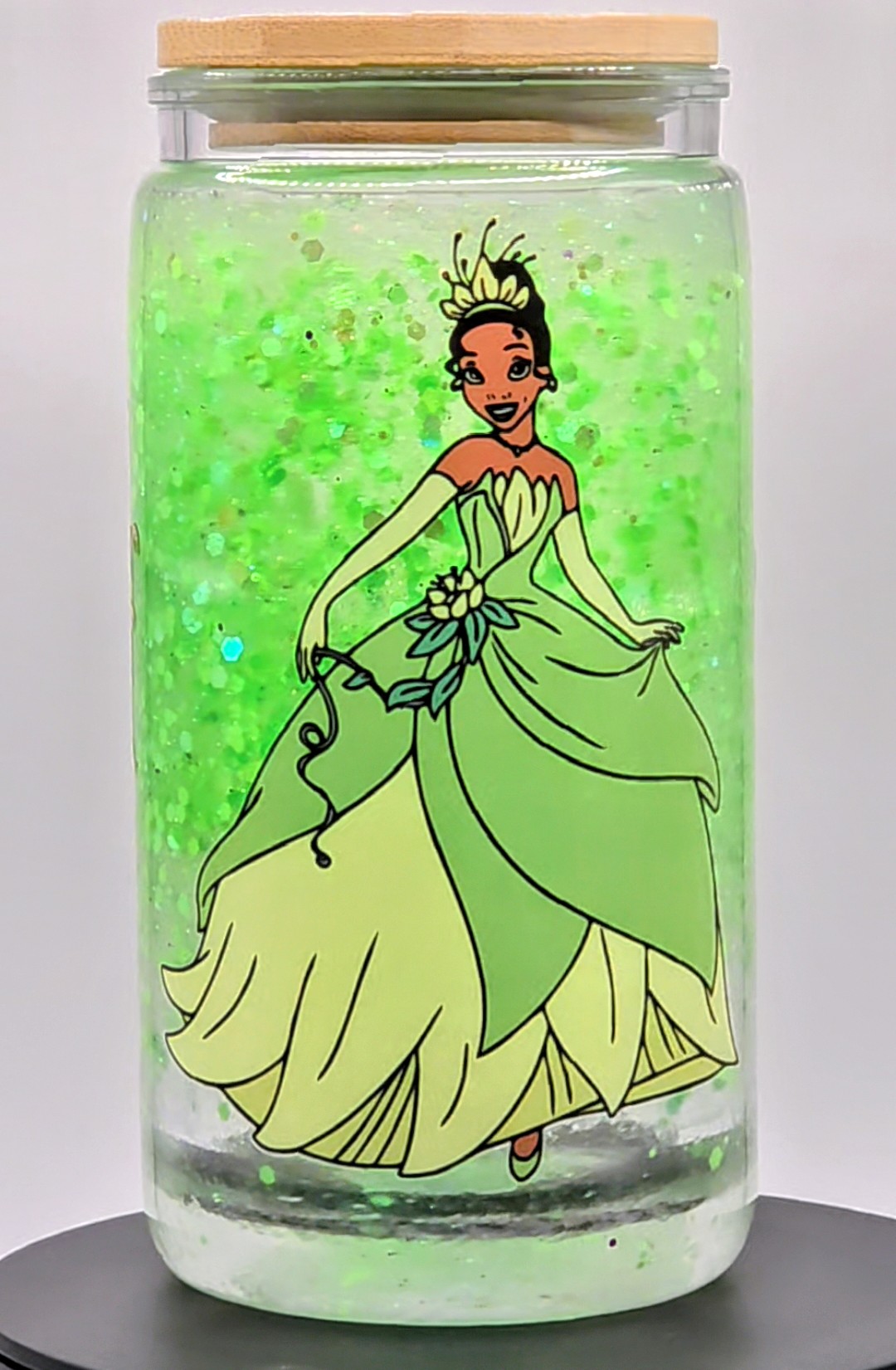 Princess and her frog 16 oz snow globe tumbler
