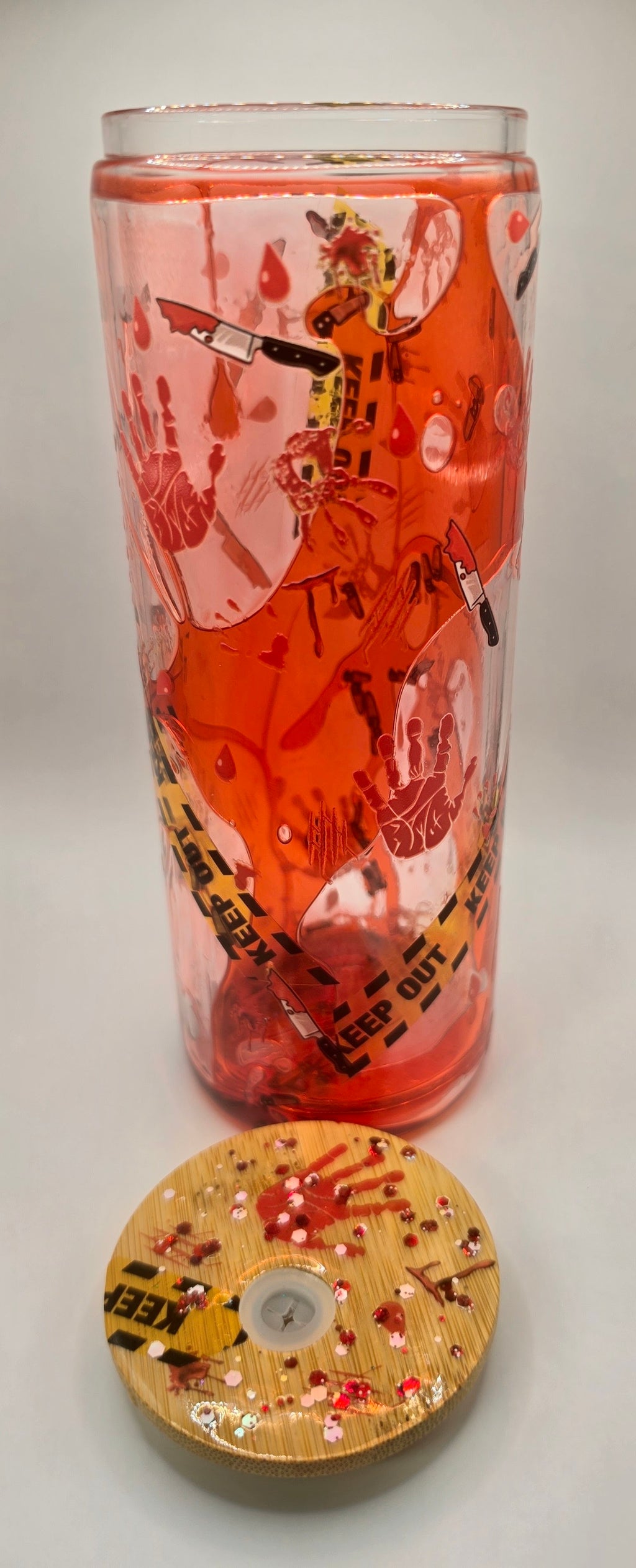 Horror bloody hands 25oz glass snowglobe tumbler